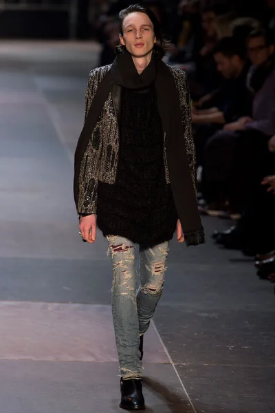 Look 39